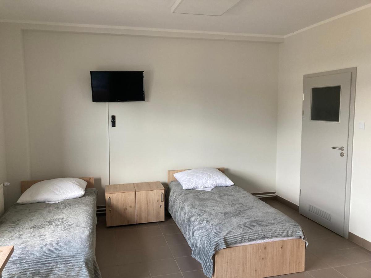 Hostel Przy Stadionie 亚沃日诺 外观 照片