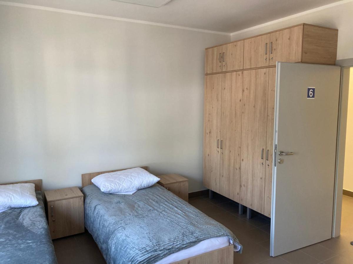 Hostel Przy Stadionie 亚沃日诺 外观 照片