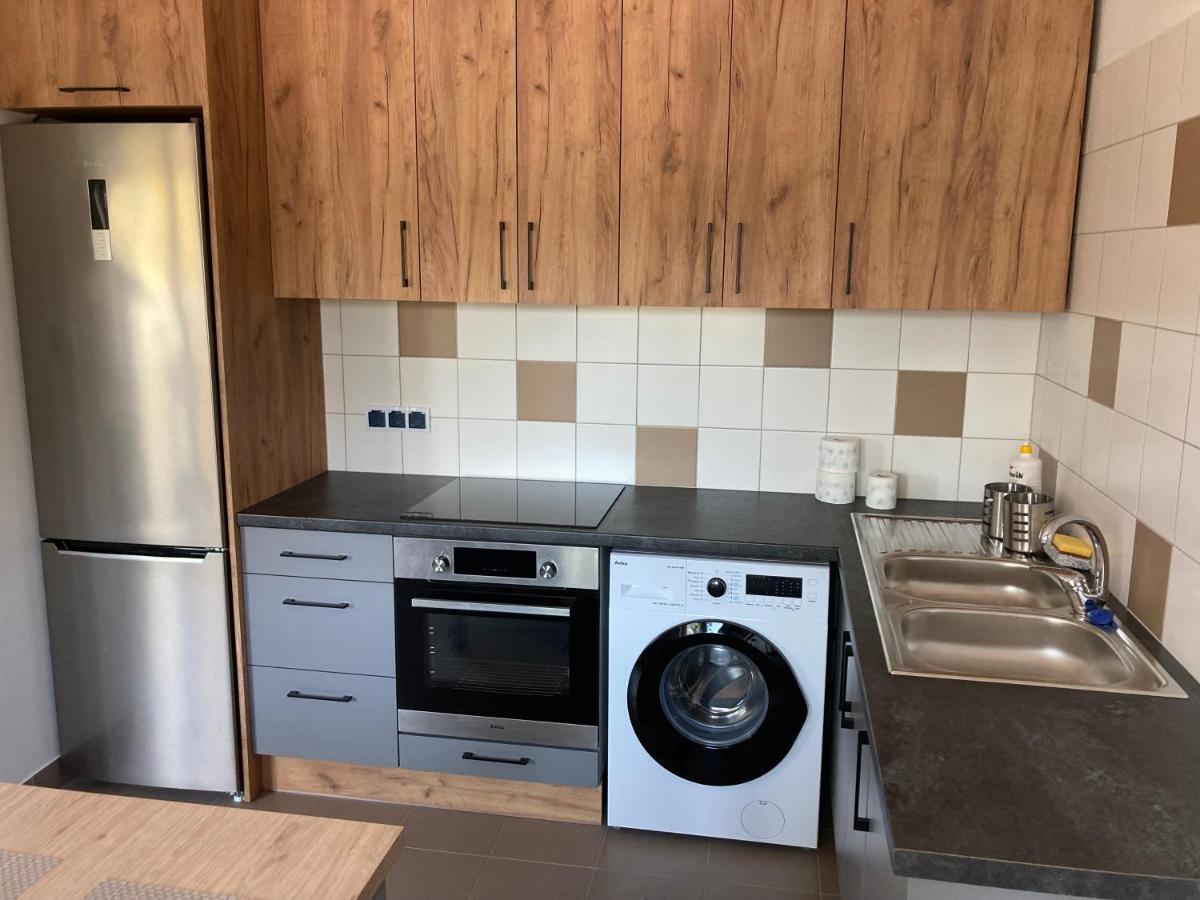 Hostel Przy Stadionie 亚沃日诺 外观 照片