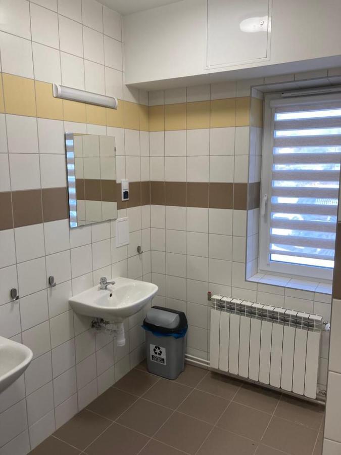 Hostel Przy Stadionie 亚沃日诺 外观 照片