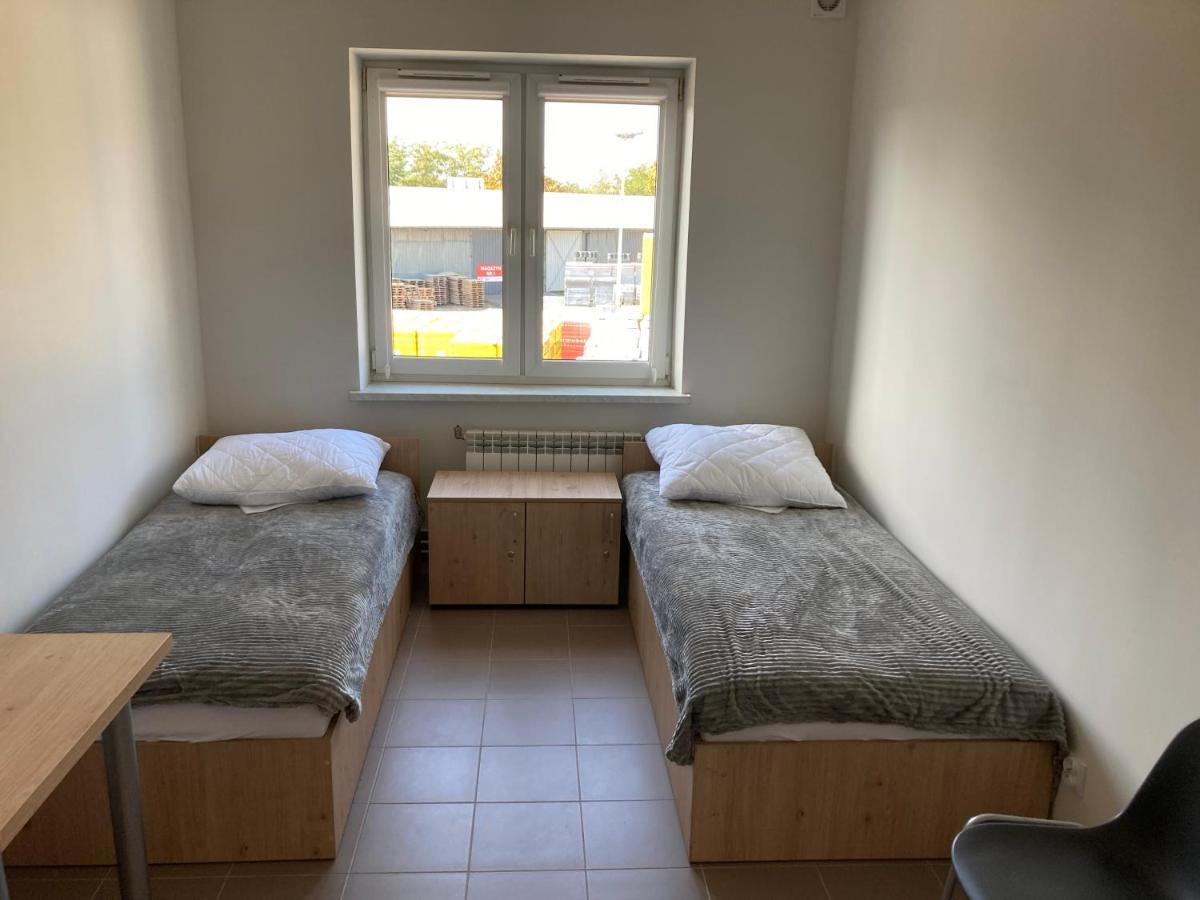 Hostel Przy Stadionie 亚沃日诺 外观 照片